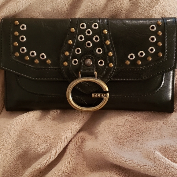 Guess Large Wallet/Checkbook - Picture 2 of 4